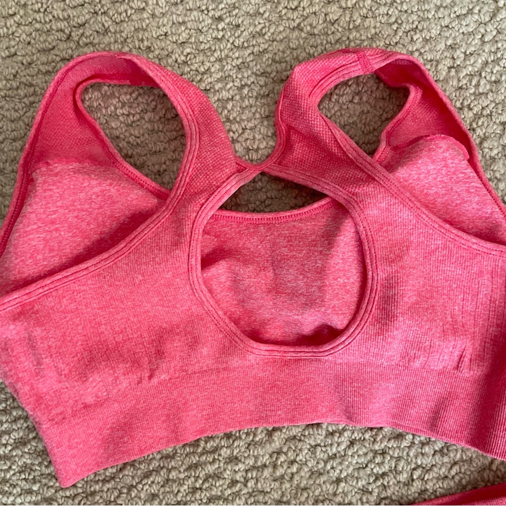 Three piece workout set - image 8
